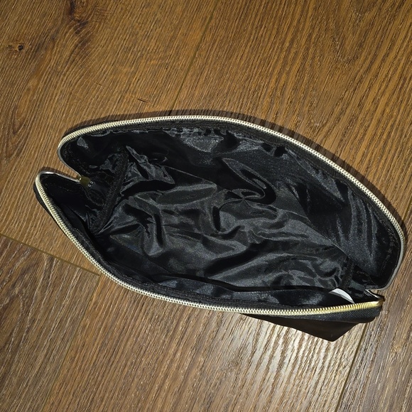 SERGE NORMANT LIMITED EDITION TRAVEL POUCH.  #5950 - Picture 6 of 6